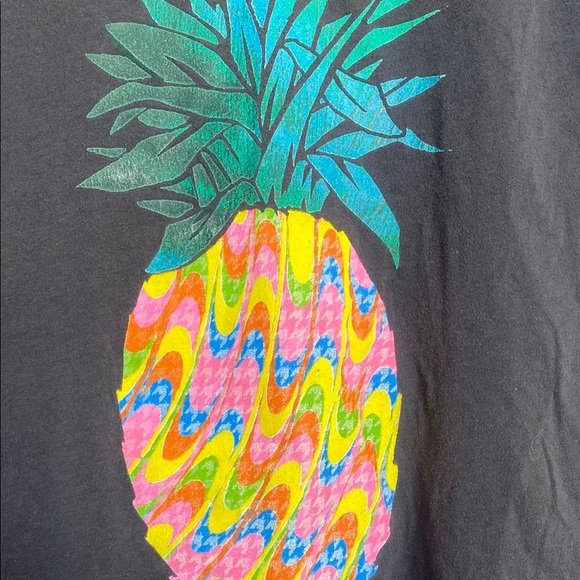 Gray Pineapple Graphic Tee - Picture 3 of 8